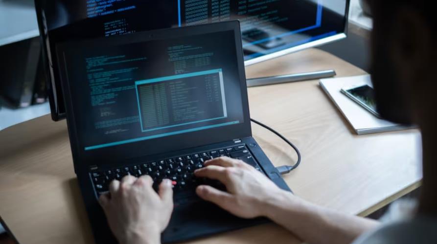 淮安小程序开发破局关键：筑牢AWS DevOps工程师核心能力